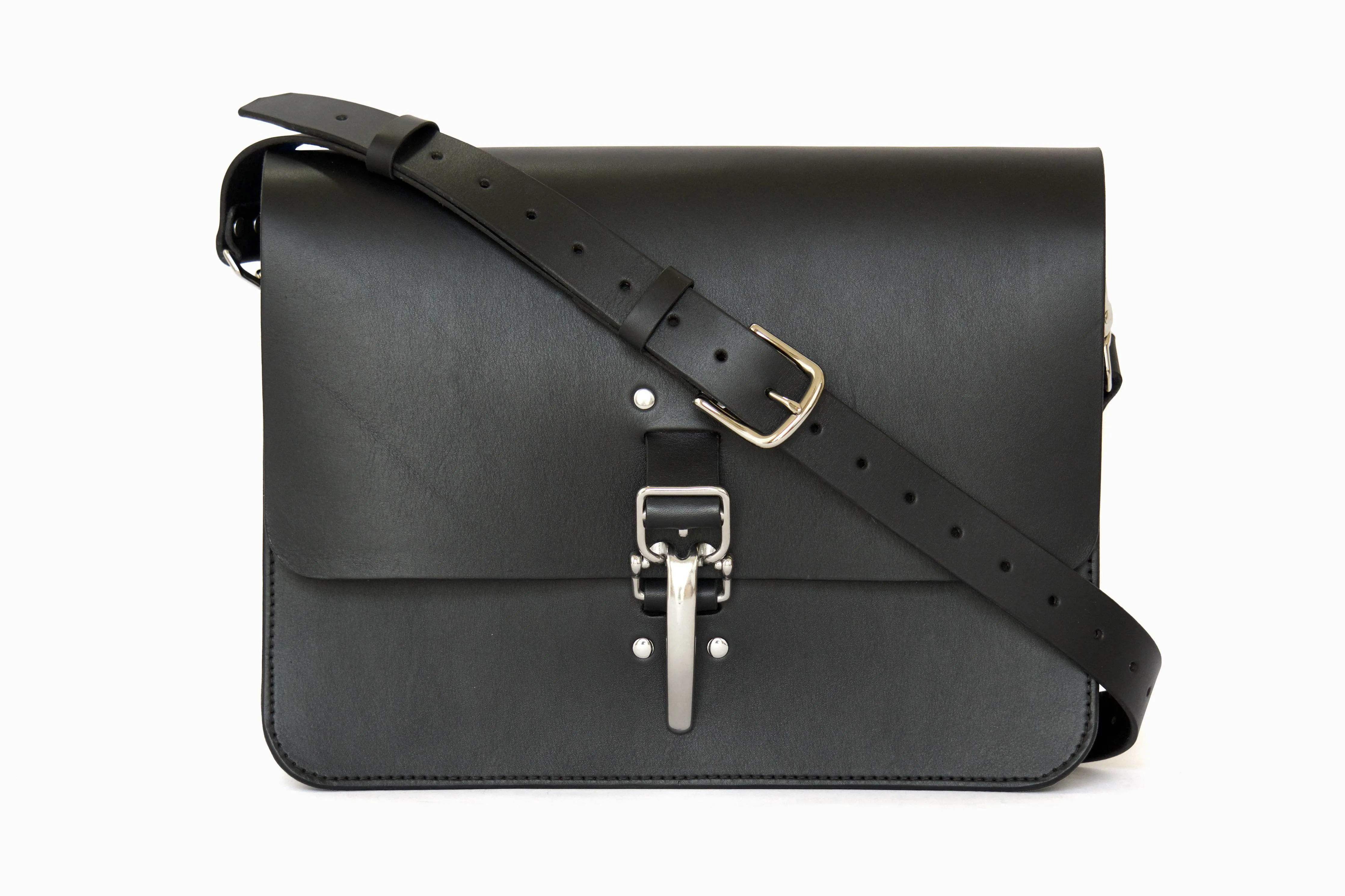 1144 Messenger In Black