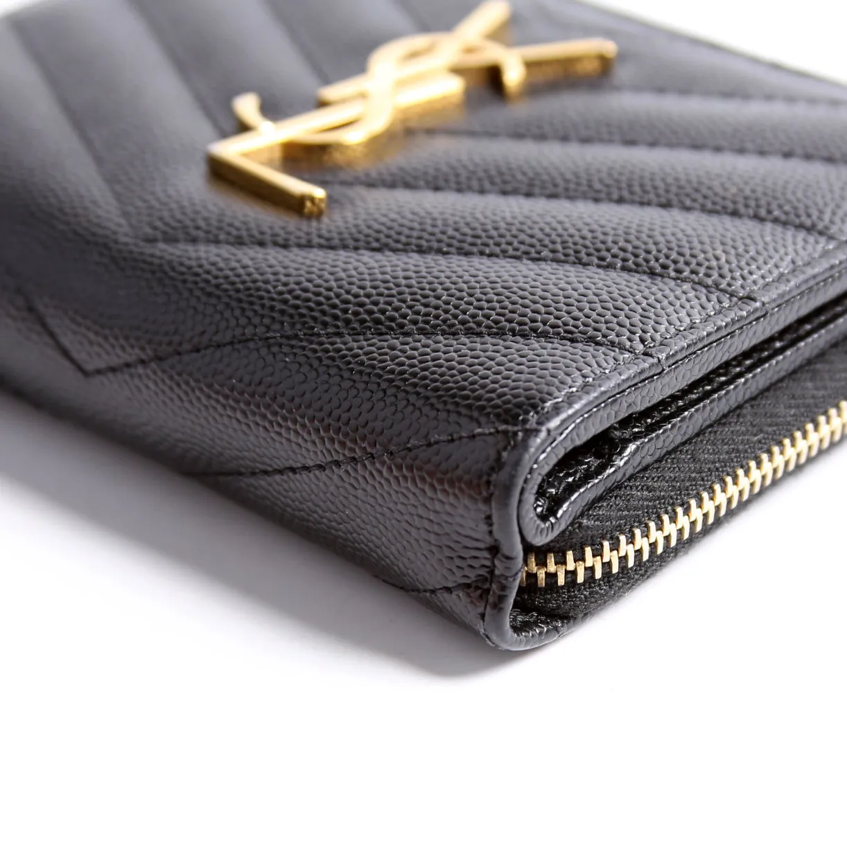403723 Cassandre Grain De Poudre Compact Zip Around Wallet Black