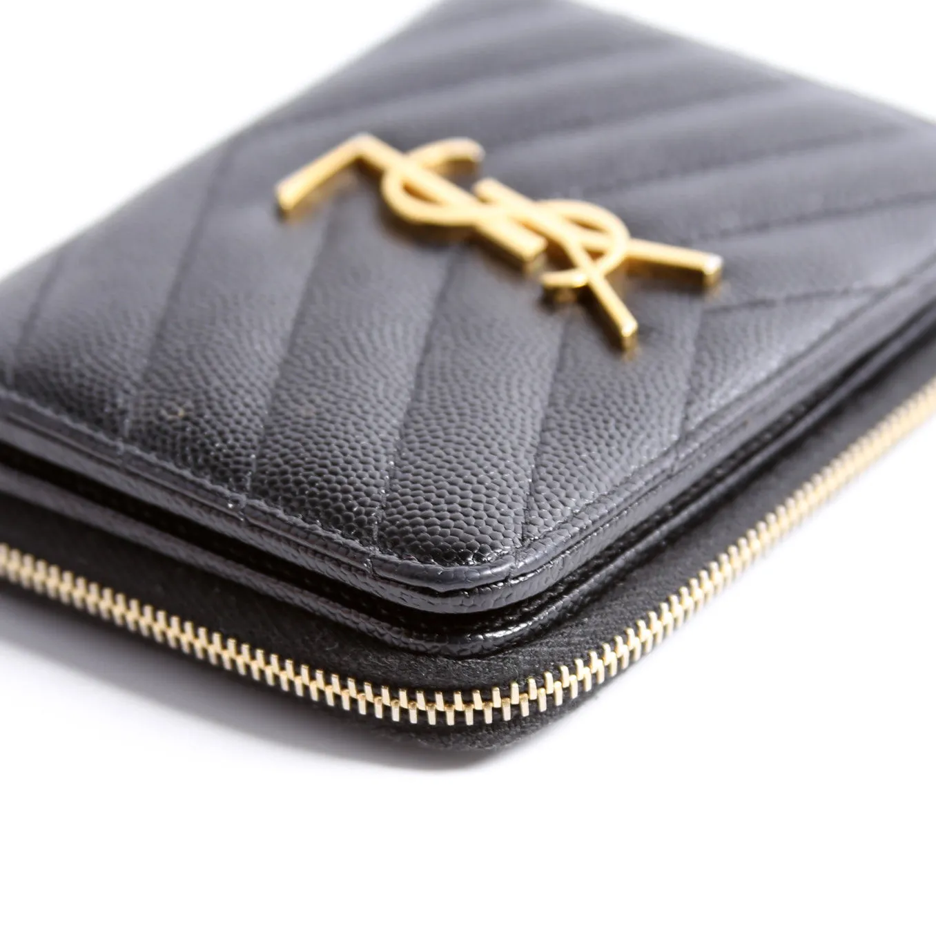 403723 Cassandre Grain De Poudre Compact Zip Around Wallet Black