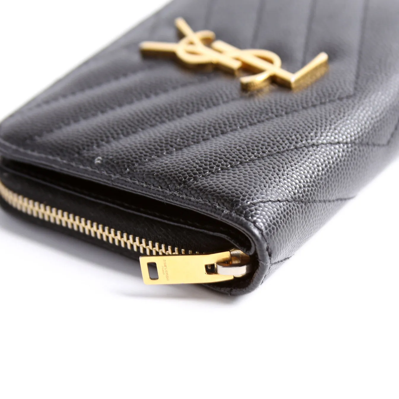 403723 Cassandre Grain De Poudre Compact Zip Around Wallet Black