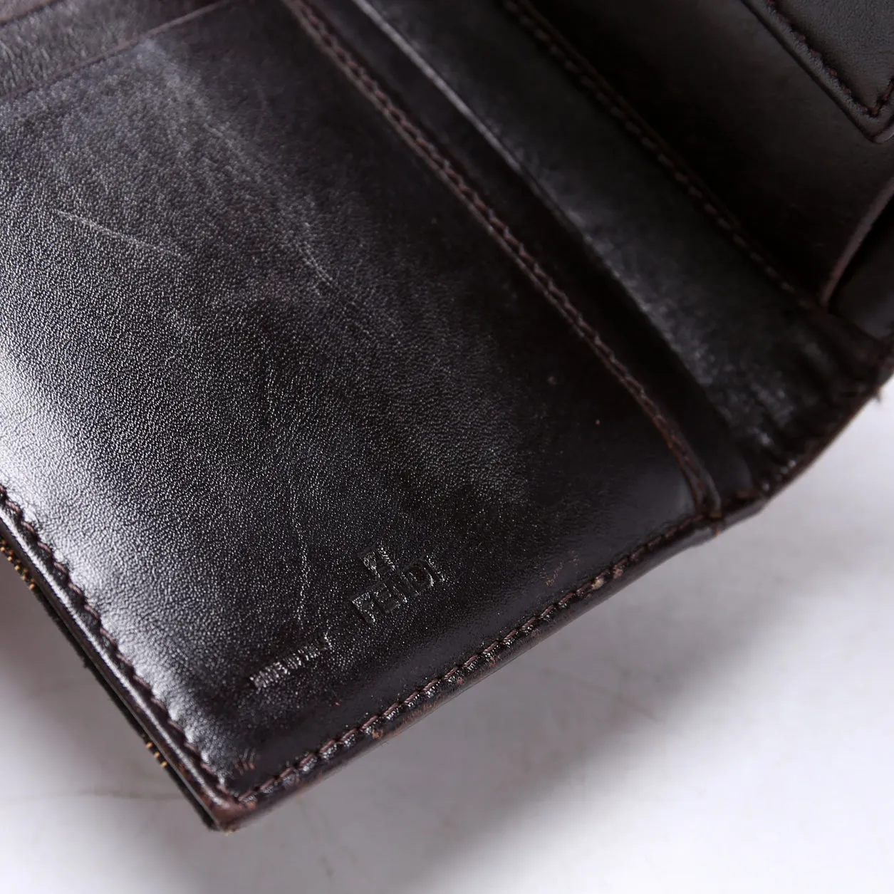 8M0011 Zucca Compact Trifold Wallet Brown
