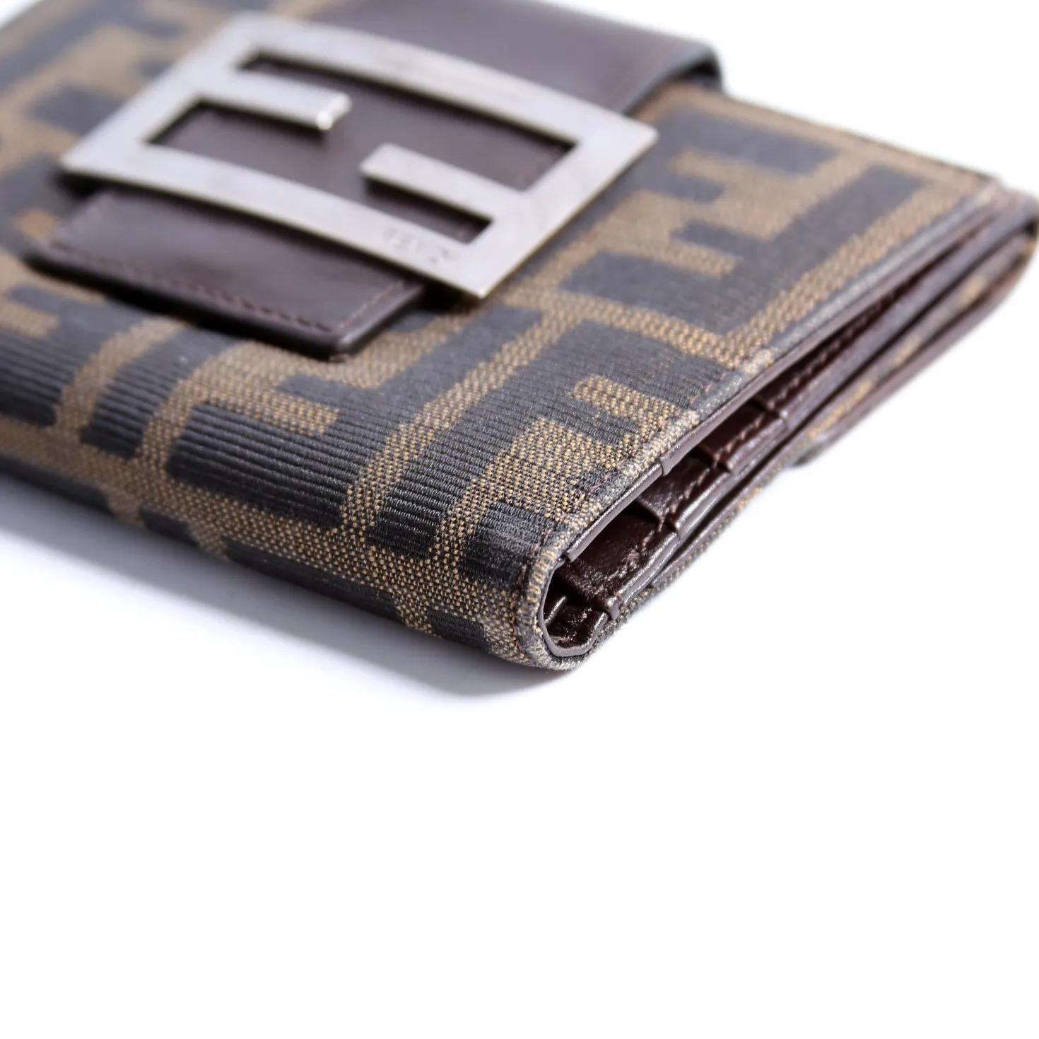 8M0035 Zucca Compact Wallet Brown