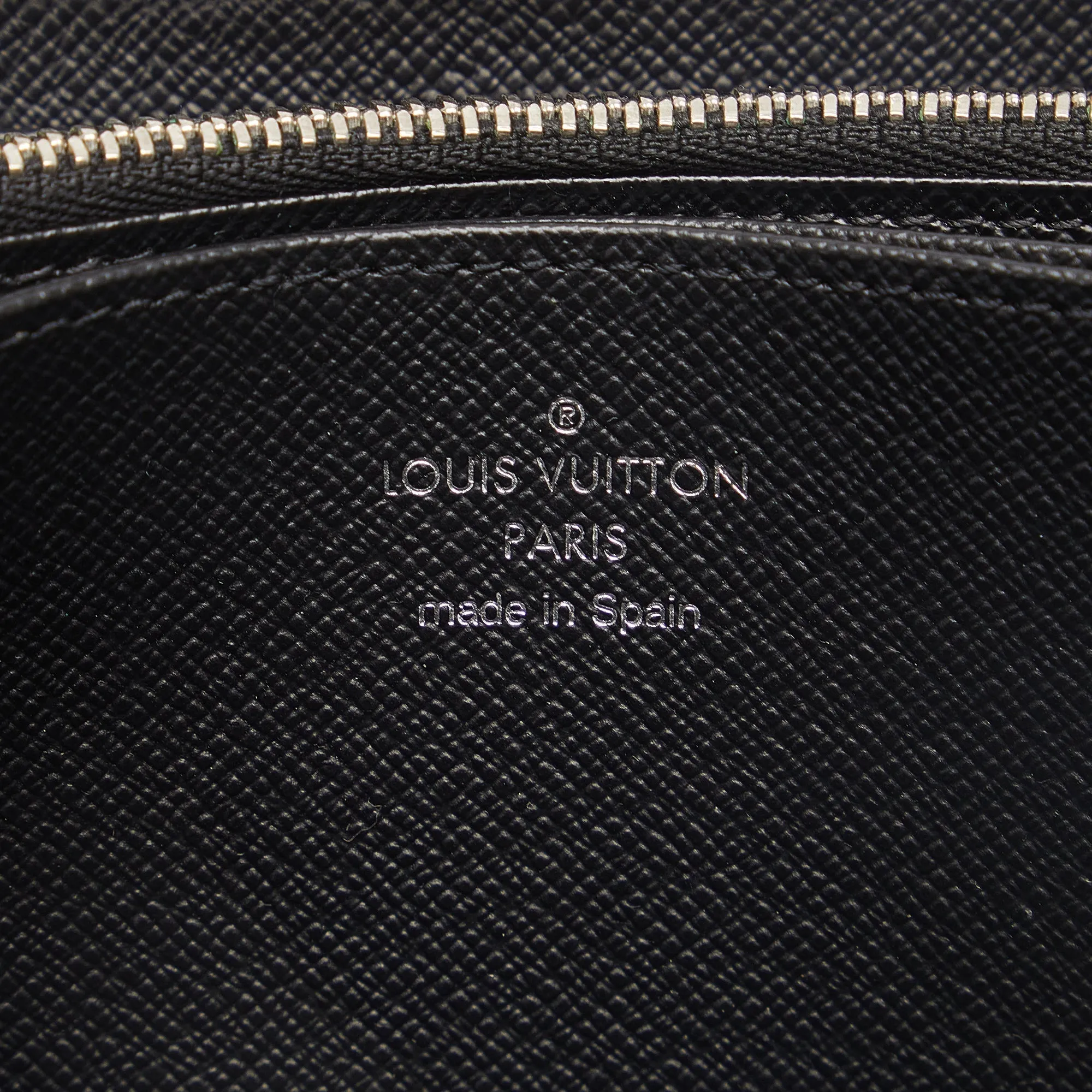 Black Louis Vuitton Epi Zippy Long Wallet