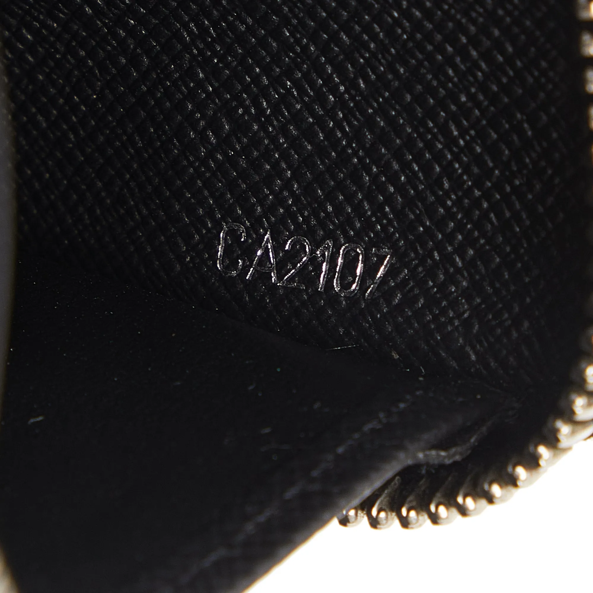 Black Louis Vuitton Epi Zippy Long Wallet