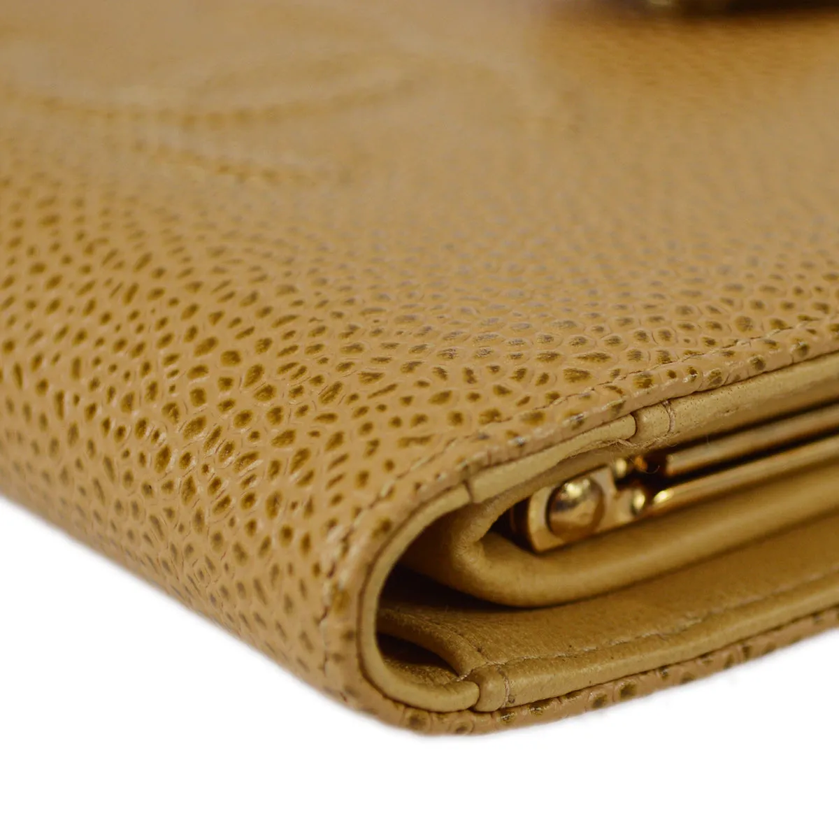 Chanel 2000-2001 Beige Caviar Wallet Purse