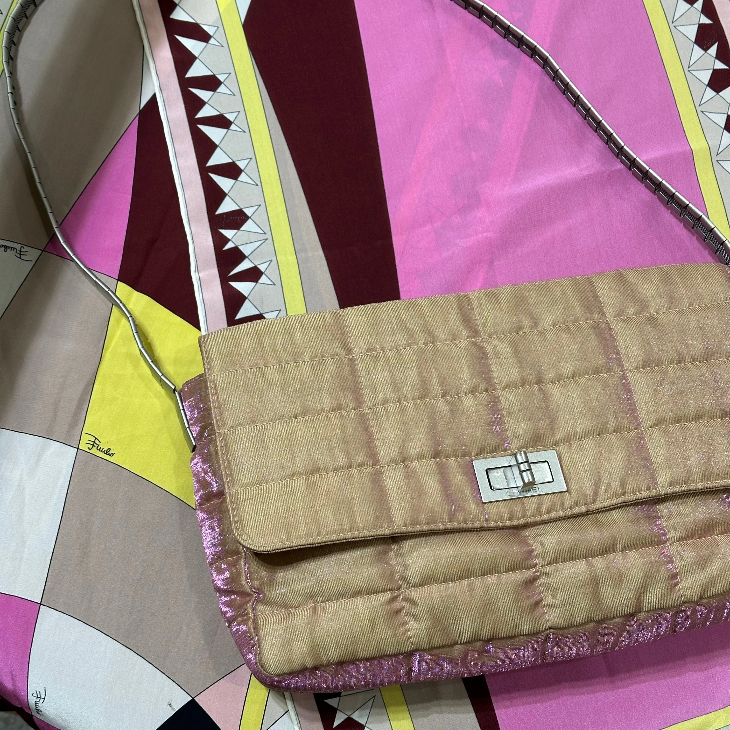 Chanel - 2.55