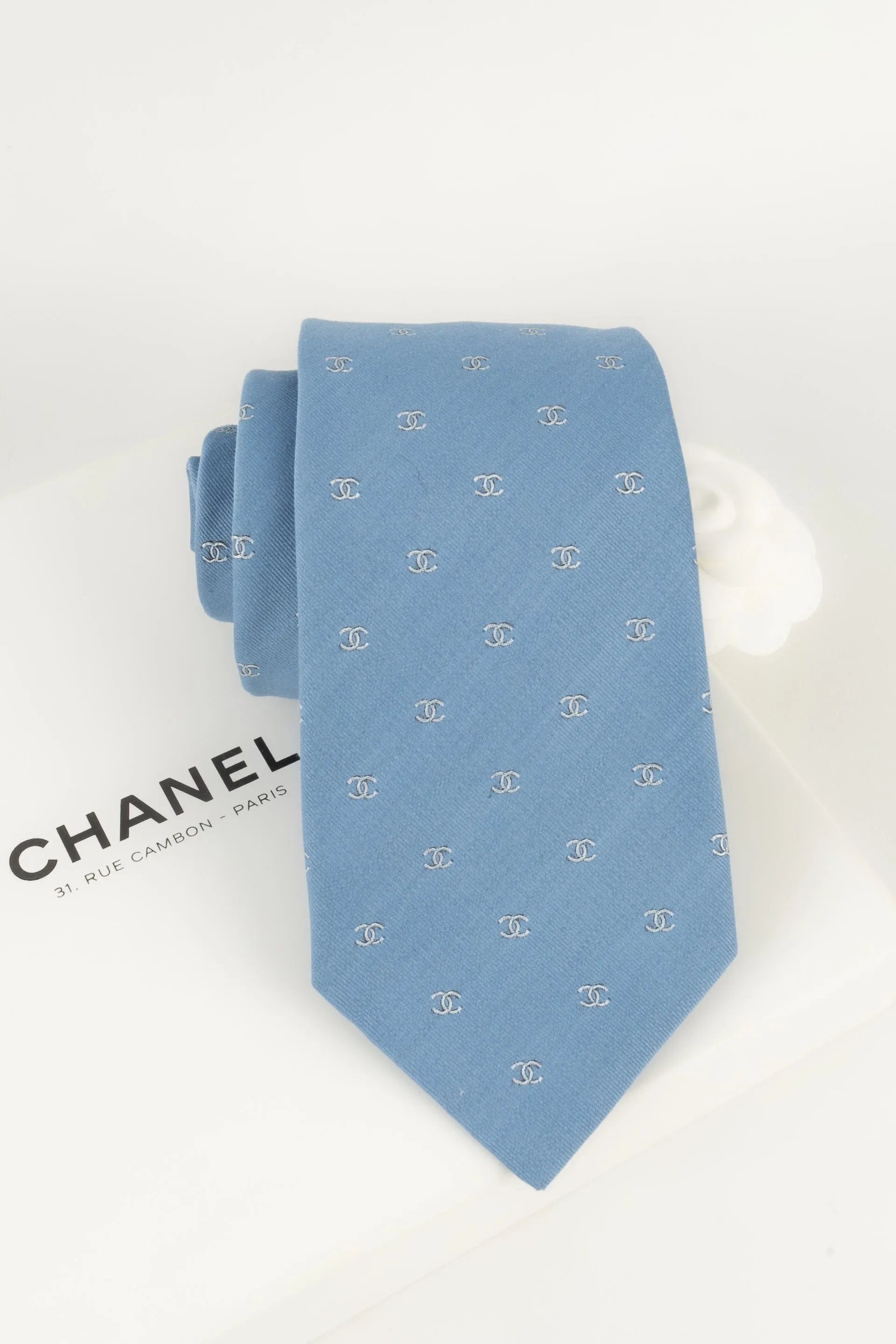 Chanel Cravate