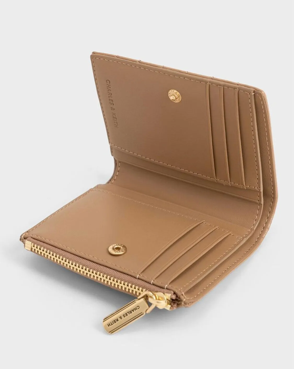 Donna Crinkle-Effect Panelled Top-Zip Wallet