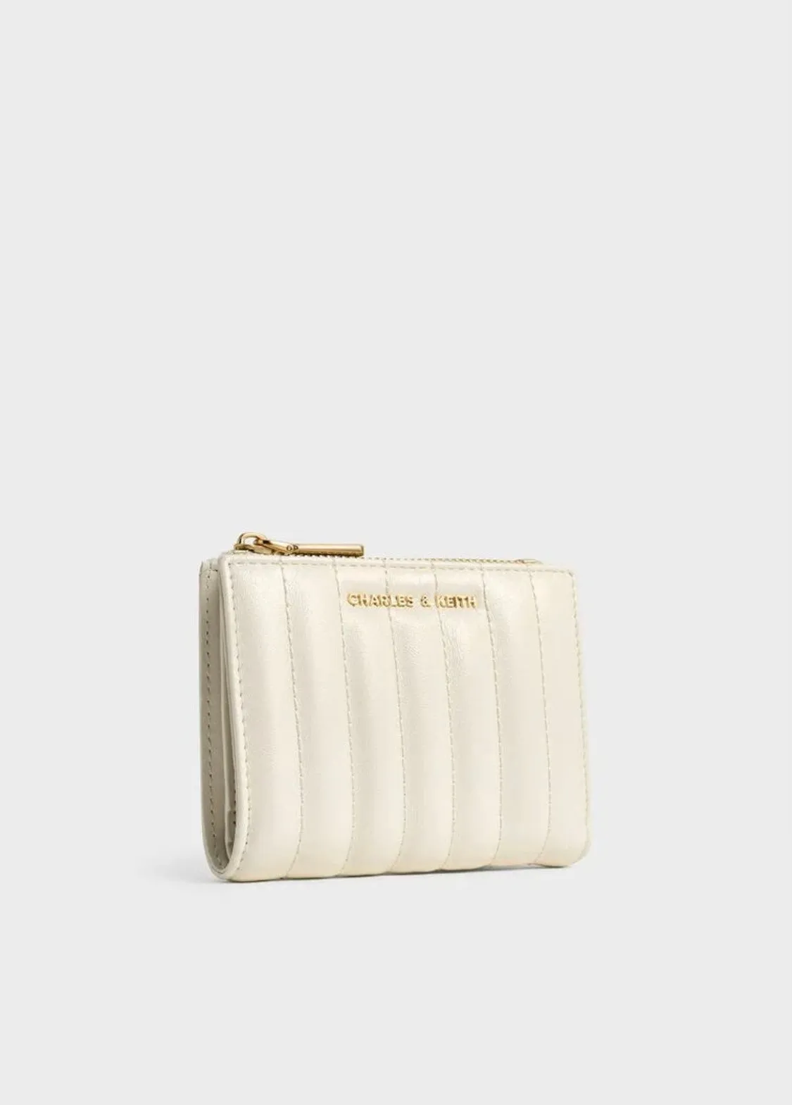 Donna Crinkle-Effect Panelled Top-Zip Wallet