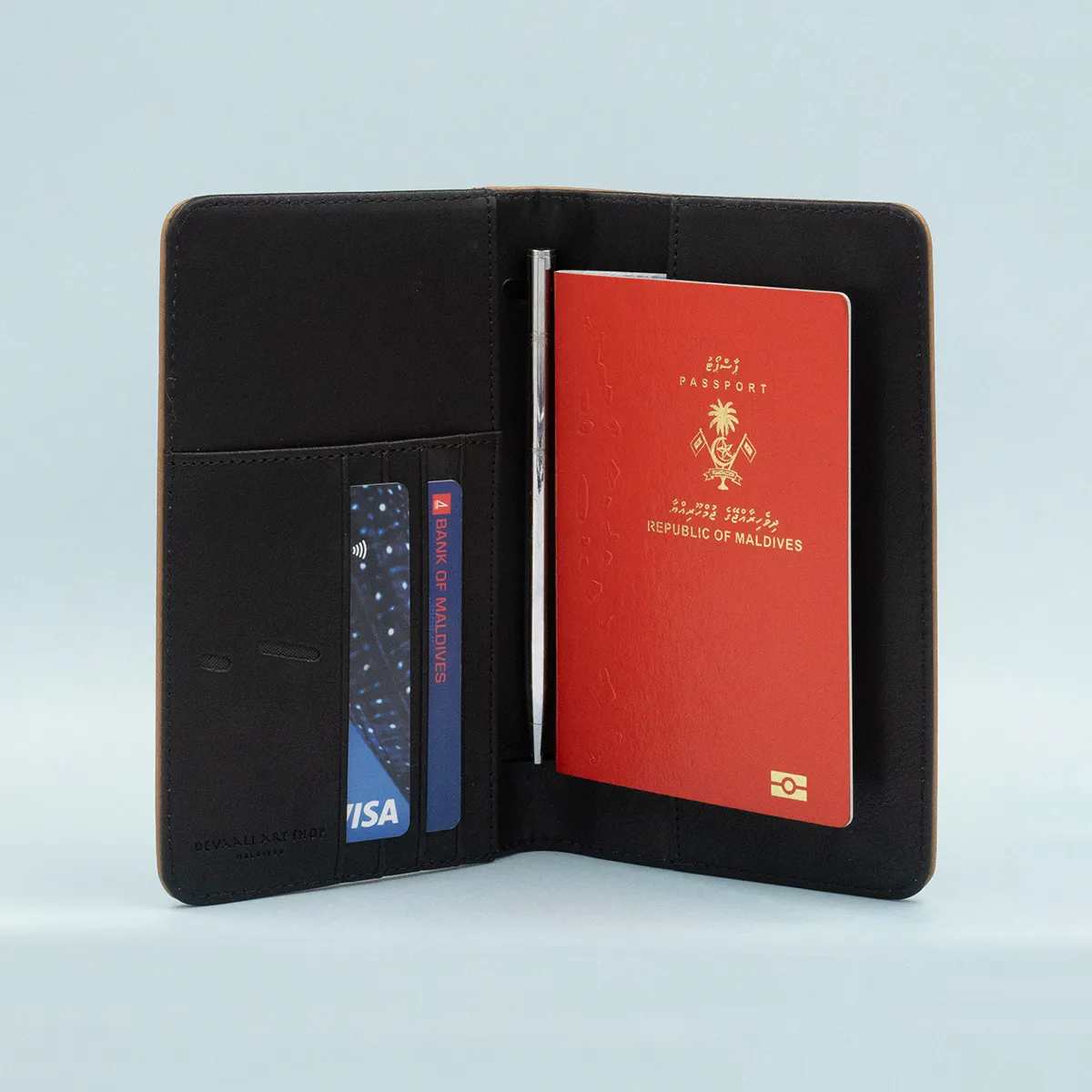Maldives Map Travel Wallet (Brown/Black)
